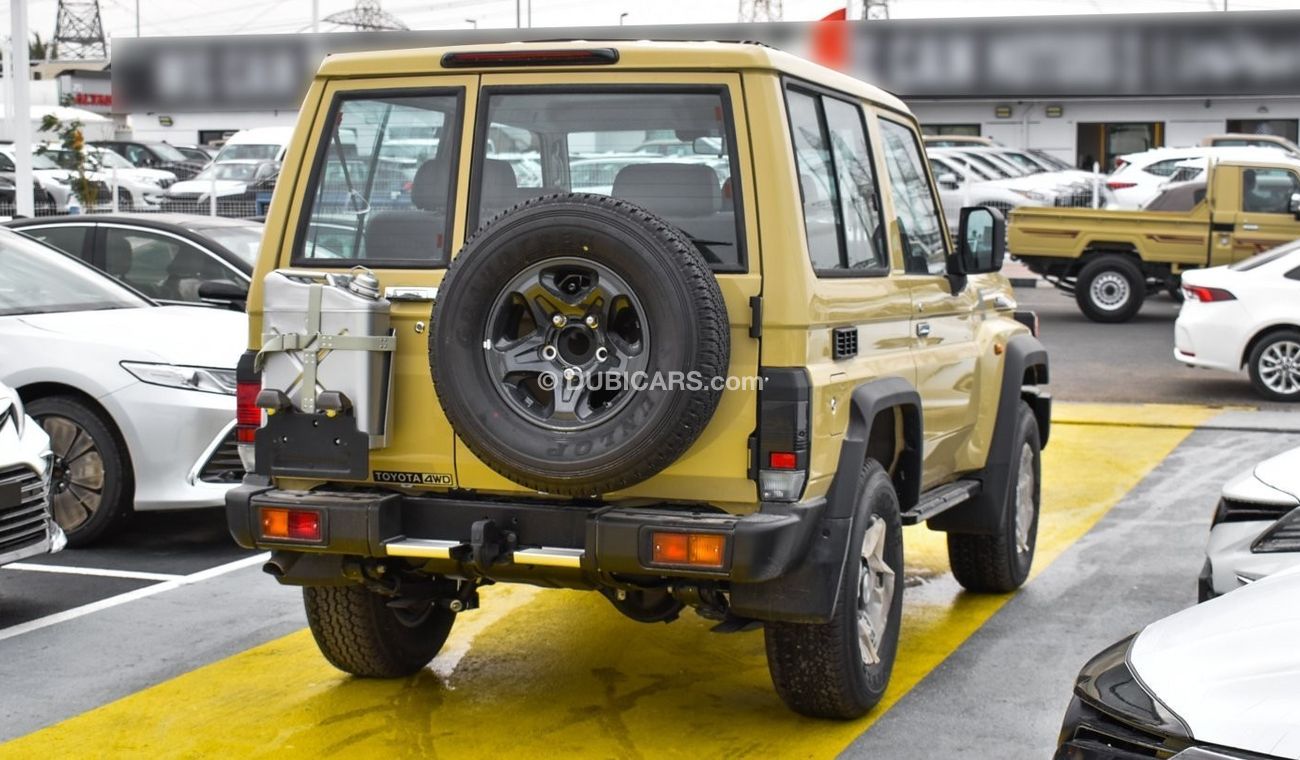 تويوتا لاند كروزر 70 4.0L V6 Petrol M/T