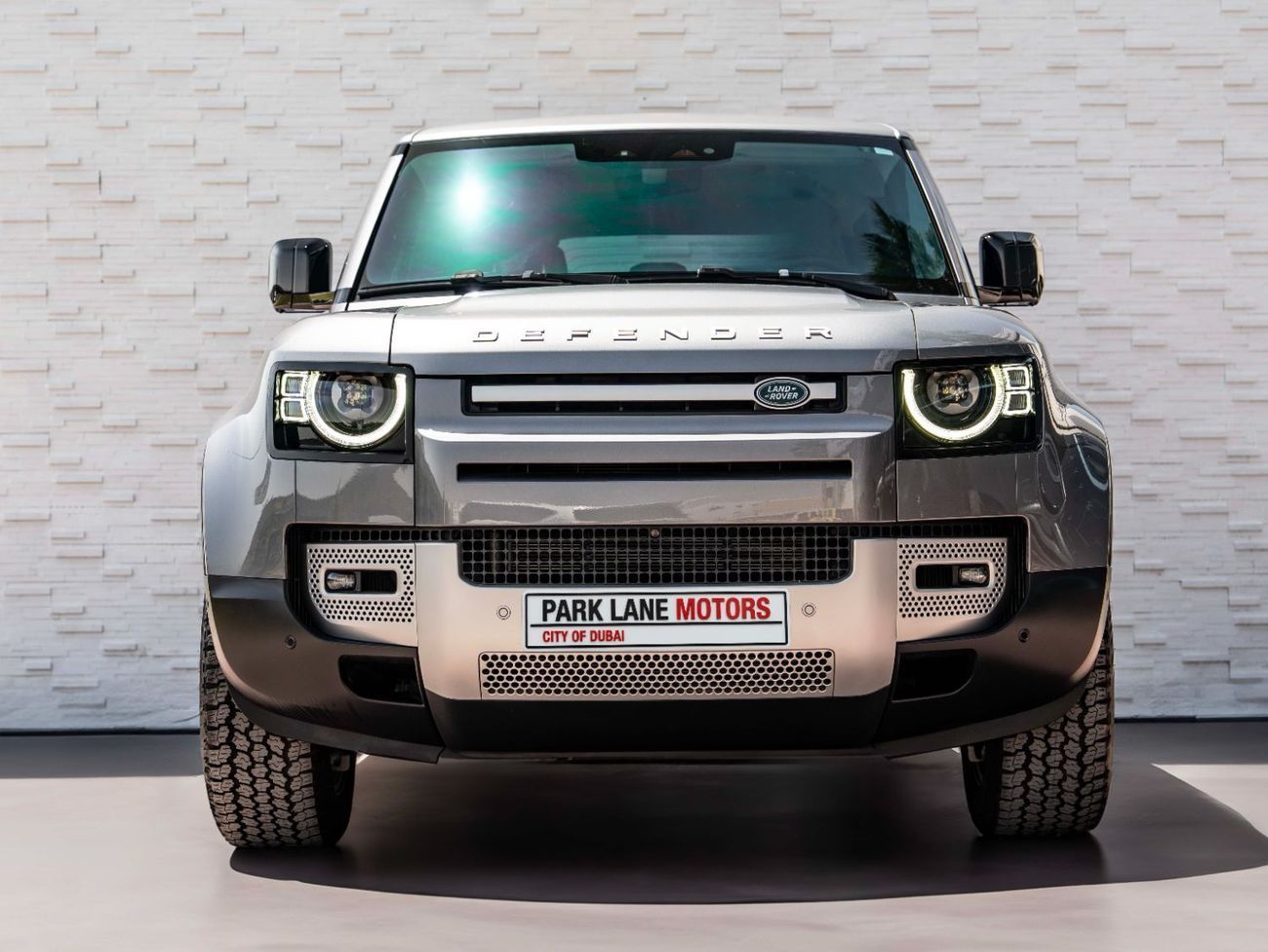 لاند روفر ديفندر P300 110 SE 2.0L (5 Seater)