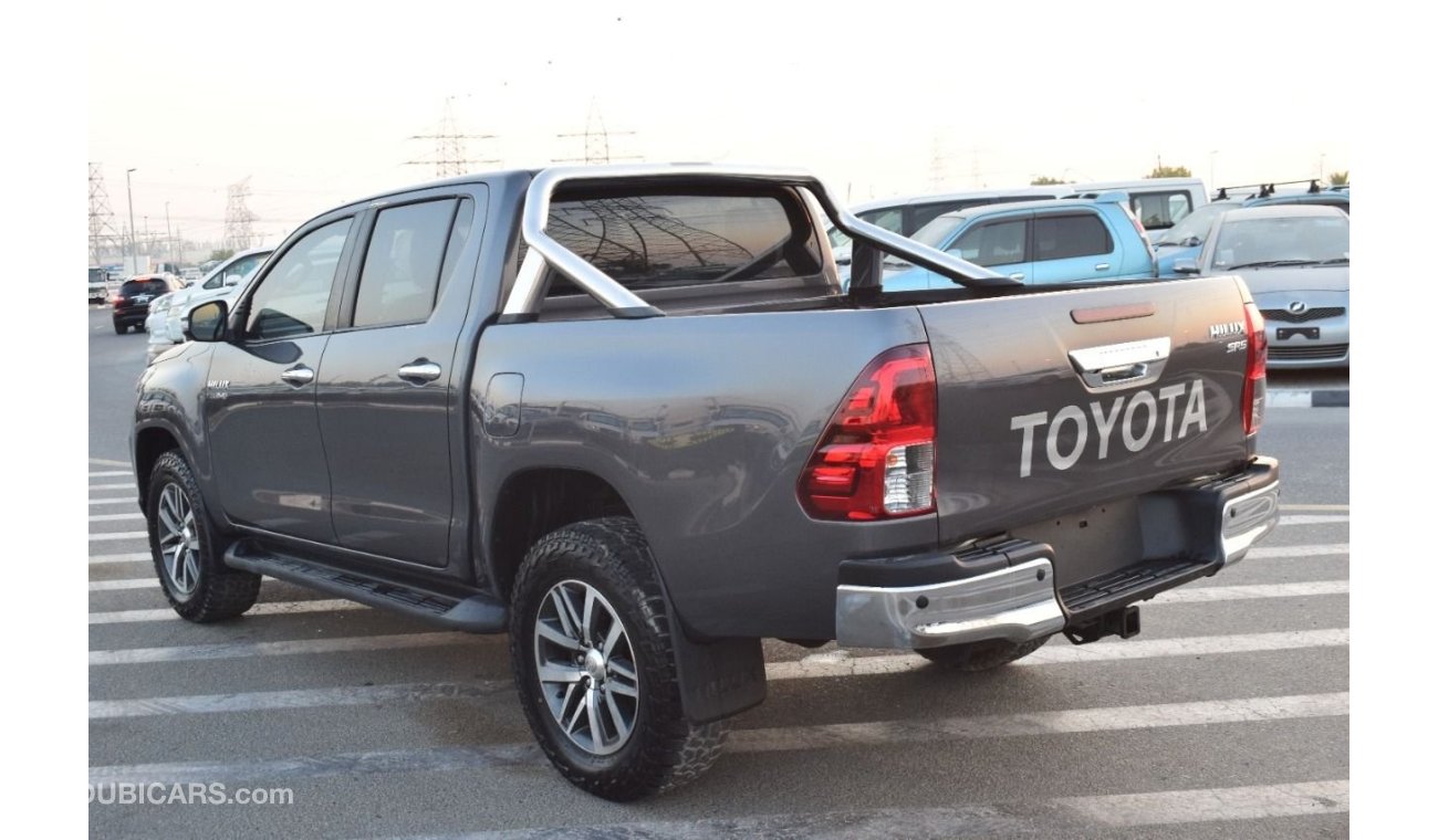 Toyota Hilux SR