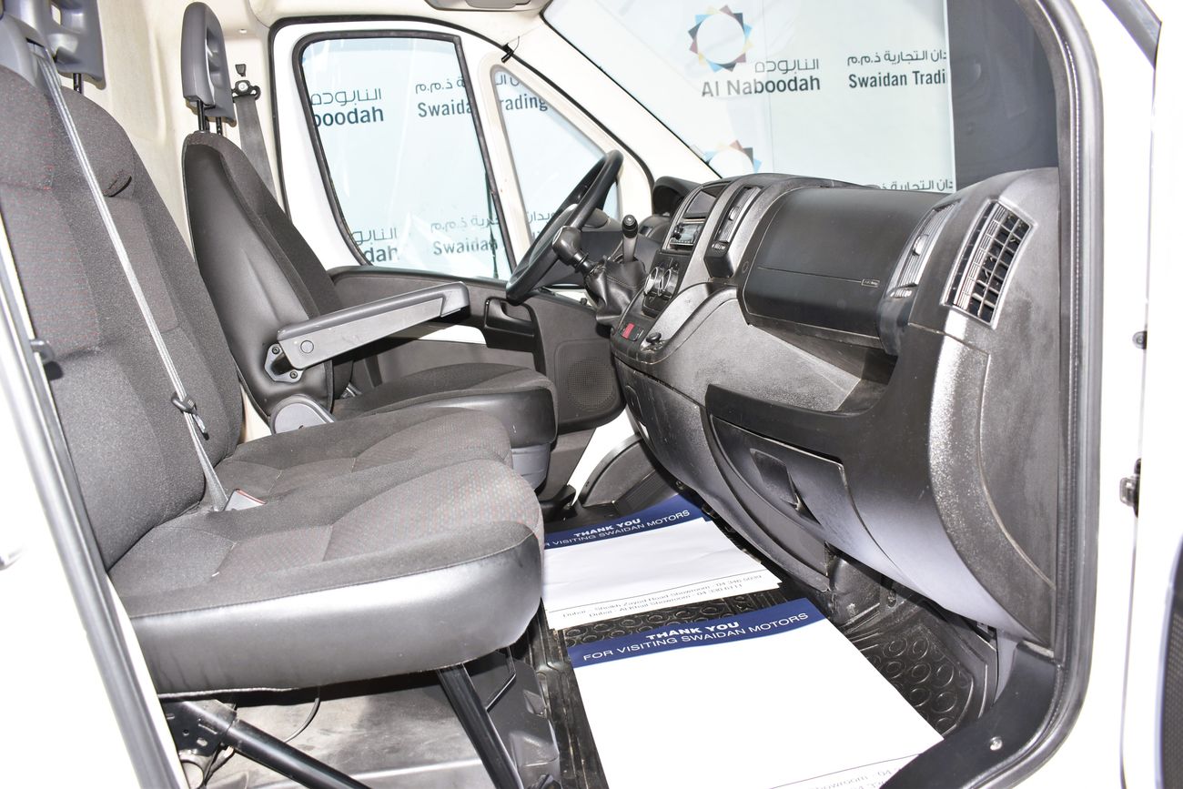 Peugeot Boxer AED 1279 PM | 2.2L L4 H3 GCC AGENCY WARRANTY UP TO 2026 OR 100K KM