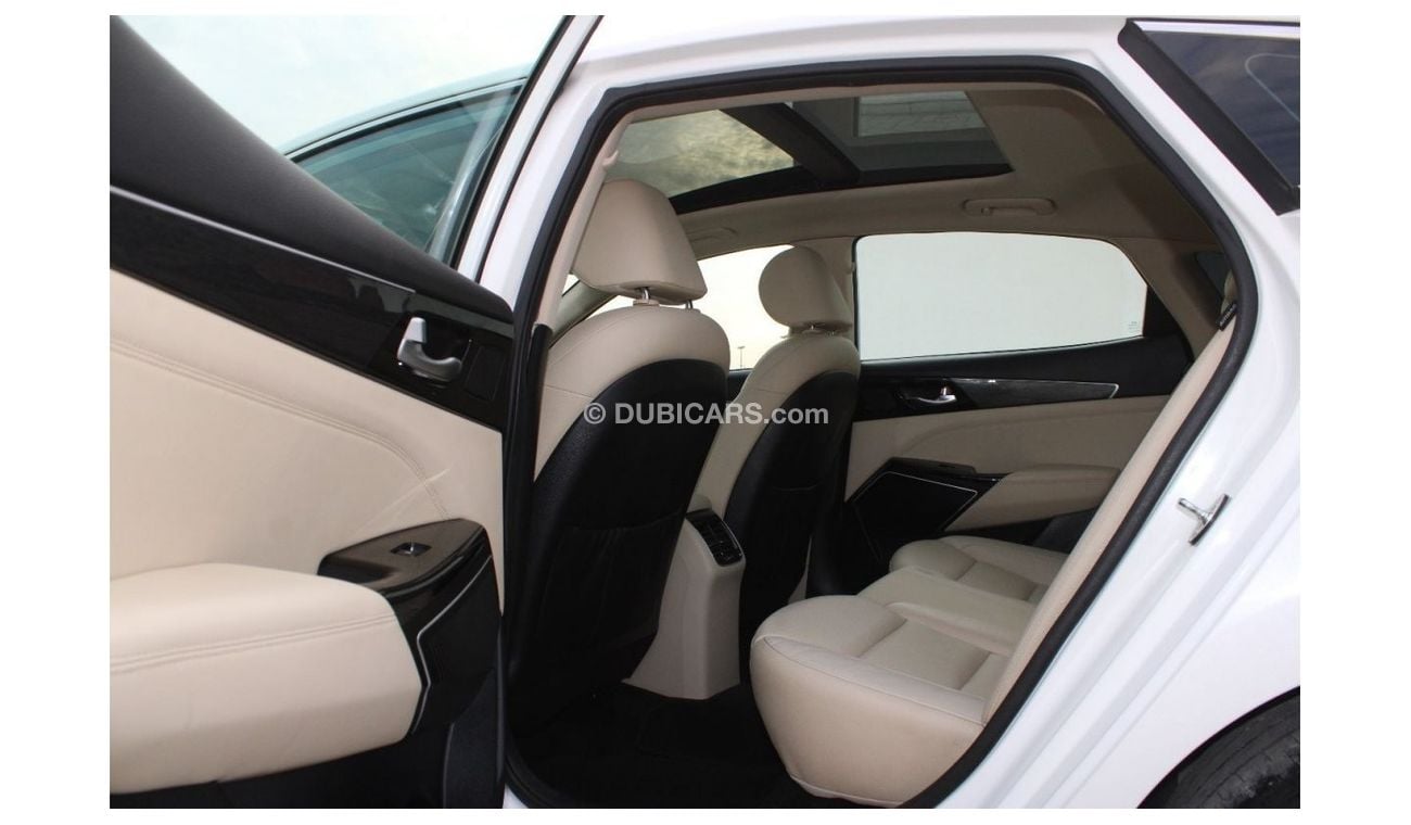 كيا كادنزا كيا كادينزا 2018 خليجي فل كامل بدون صبغ بدون حوادث نظيفه جدا من الداخل والخارج