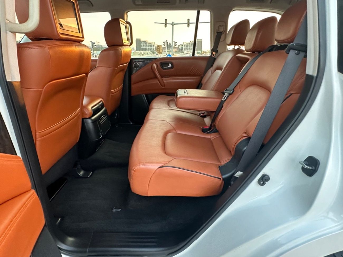 Nissan Patrol SE T1 4.0L MODEL 2020 GCC CAR PERFECT CONDITION INSIDE AND OUTSIDE FULL OPTION