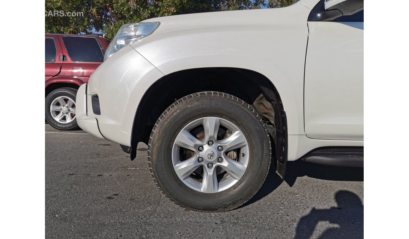 Toyota Prado 4.0L PETROL, 17" ALLOY RIMS, COOL BOX, 4WD, HILL DESCENT CONTROL (LOT # 4094)