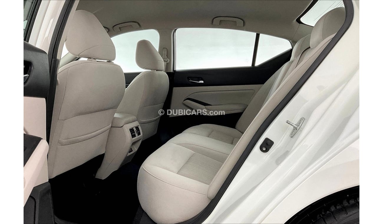 Nissan Altima S W/ Alloy Wheels