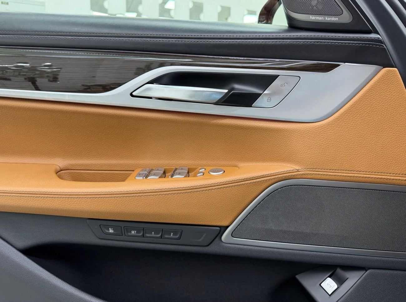 BMW 730Li Exclusive 2.0L