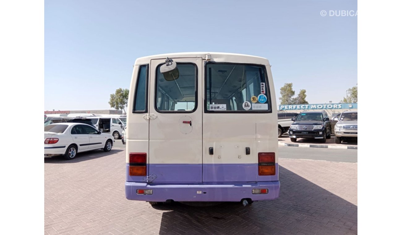 نيسان سيفيليان NISSAN CIVILIAN BUS RIGHT HAND DRIVE (PM1360)