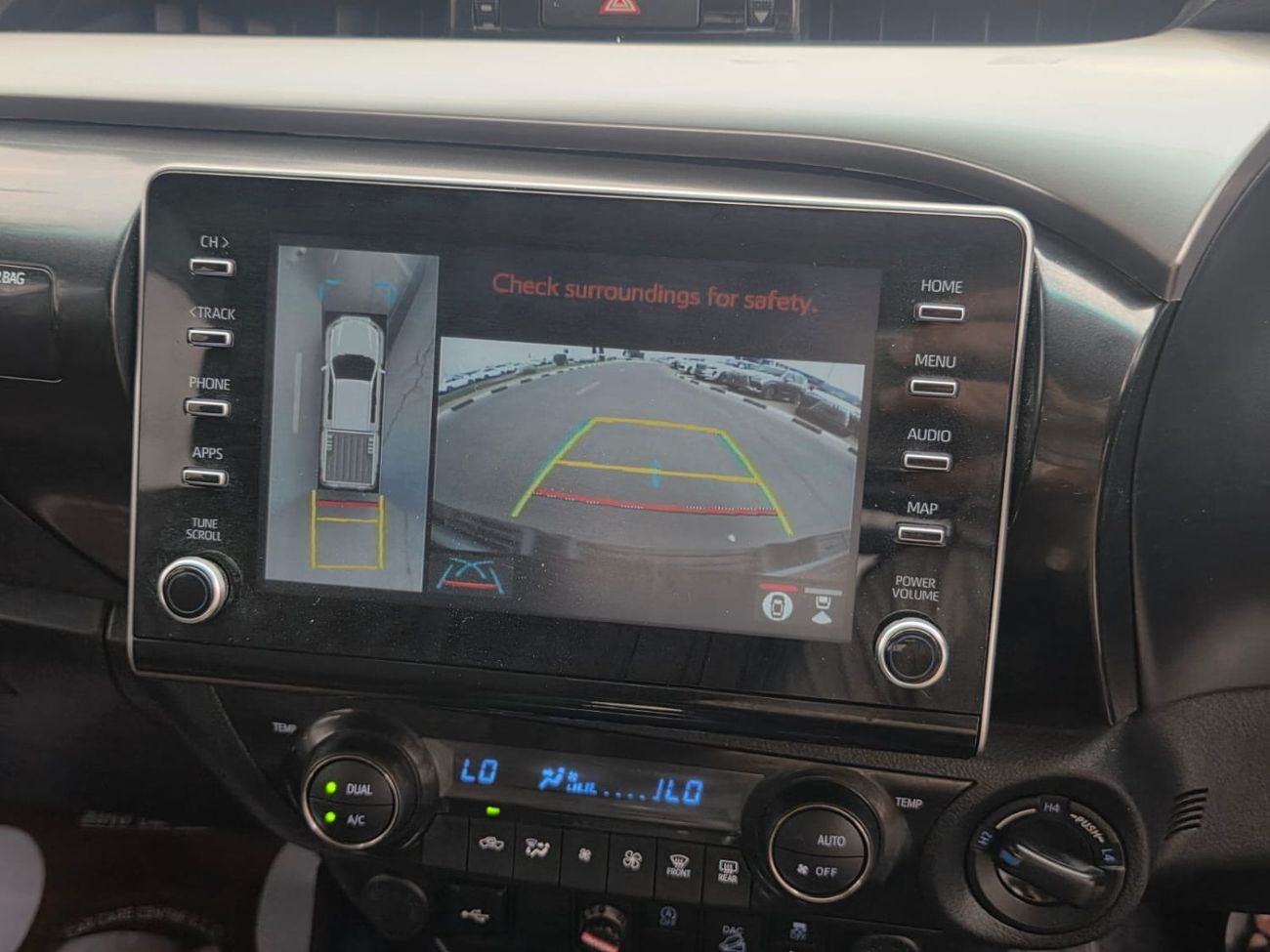 تويوتا هيلوكس RIGHT HAND VEHICLE ONLY FOR EXPORT FULL OPTION