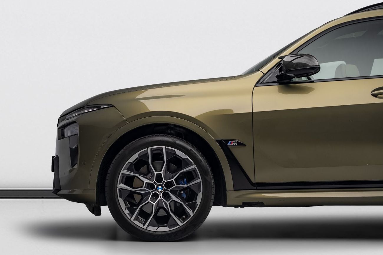 BMW X7 M60i XDRIVE BUY NOW, PAY 2027 | THE BLACKLINE STANDARD | 2030 BMW Warranty + Service, GCC, Low KMs