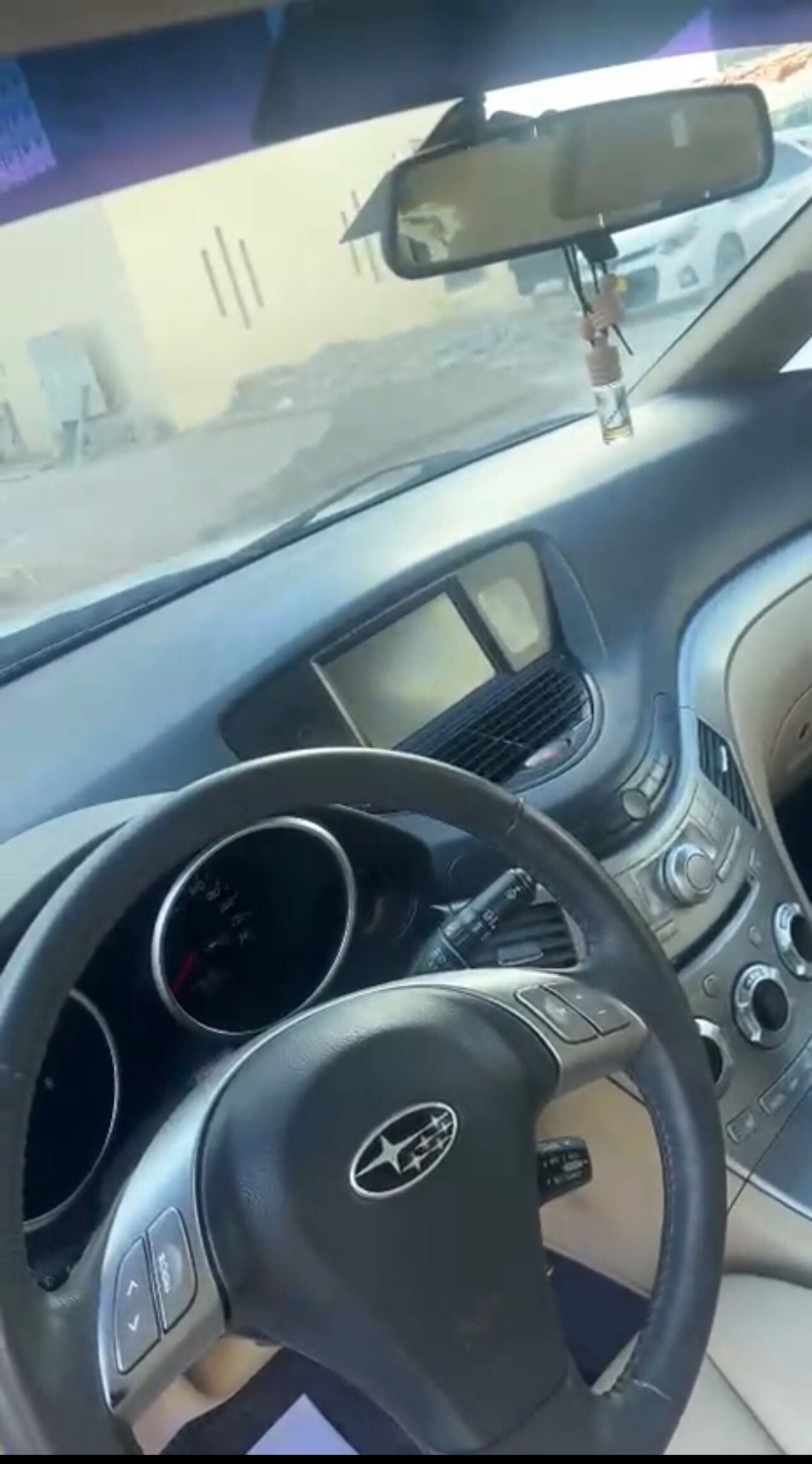 سوبارو ترايبكا Std 3.6L