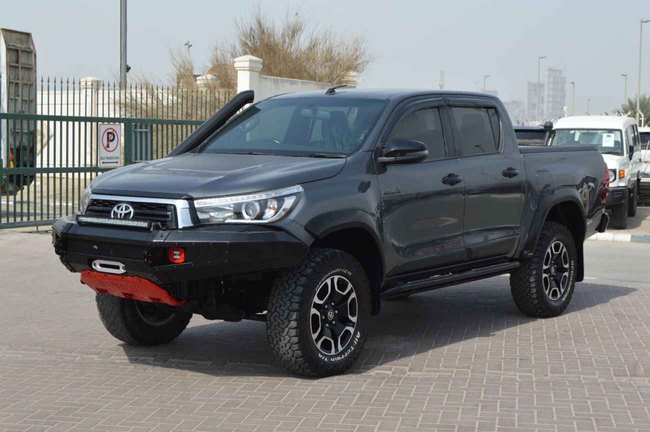تويوتا هيلوكس TRD Double cabin 2.8L, perfect inside and outside