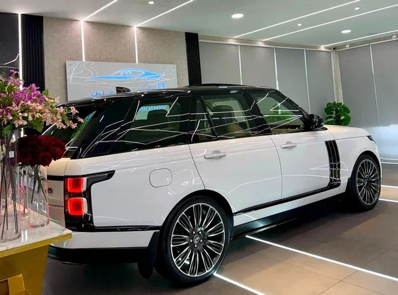 Land Rover Range Rover Autobiography 5.0L (375 HP)