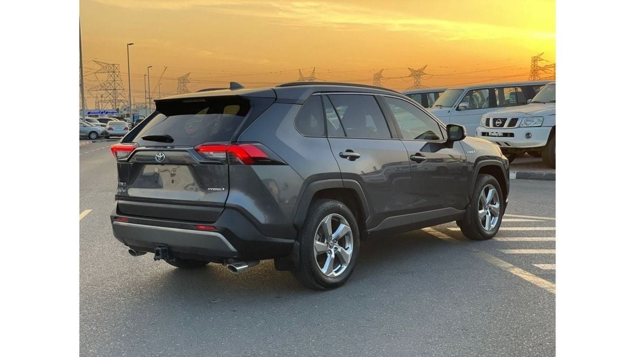 تويوتا راف ٤ *Offer*2021 Toyota RAV4 Hybrid - 2.5L V4 - Right Hand Drive - Japan Specs --UAE PASS