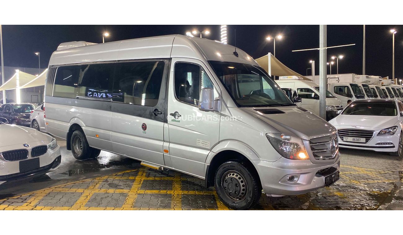 Mercedes-Benz Sprinter GCC Full option