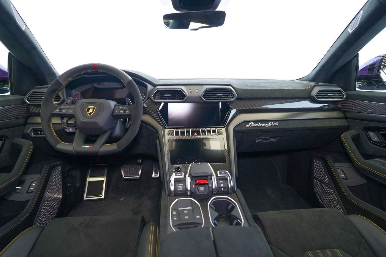 لامبورغيني اوروس 4.0T V8 Performante