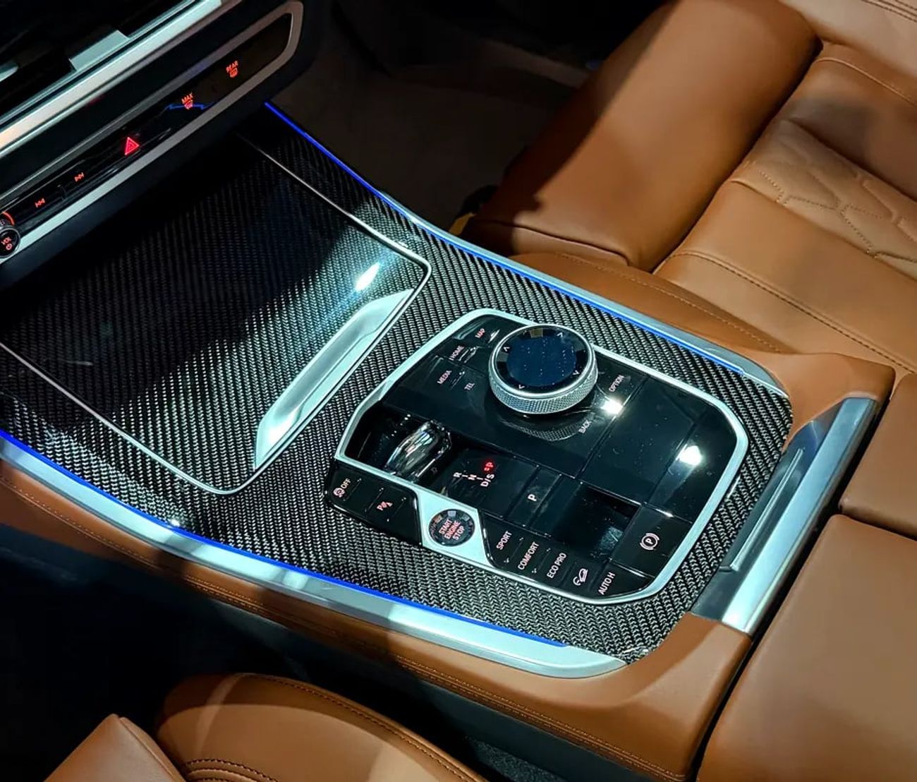 BMW X5 X5M60i GCC FHS WITH 5 YEARS WARRANTY SERVICE LOW KM