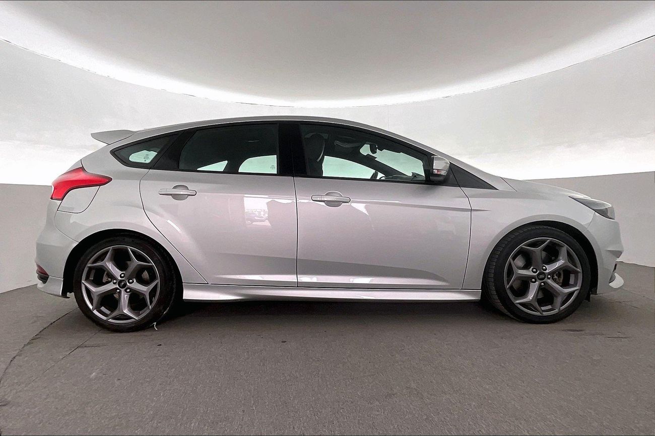 فورد فوكاس ST | شامل الضمان | 0 ﺪﻔﻋﺓ ﺃﻮﻟﻯ