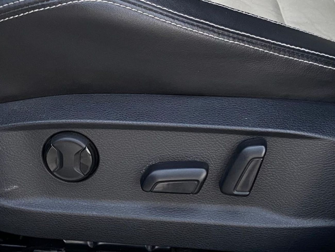 فولكس واجن جولف ار