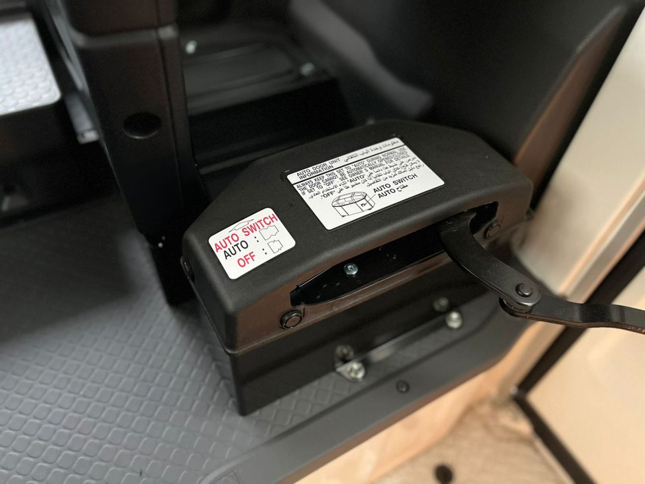 تويوتا كوستر EXPORT ONLY - Coaster 4.2L V6 DSL MT