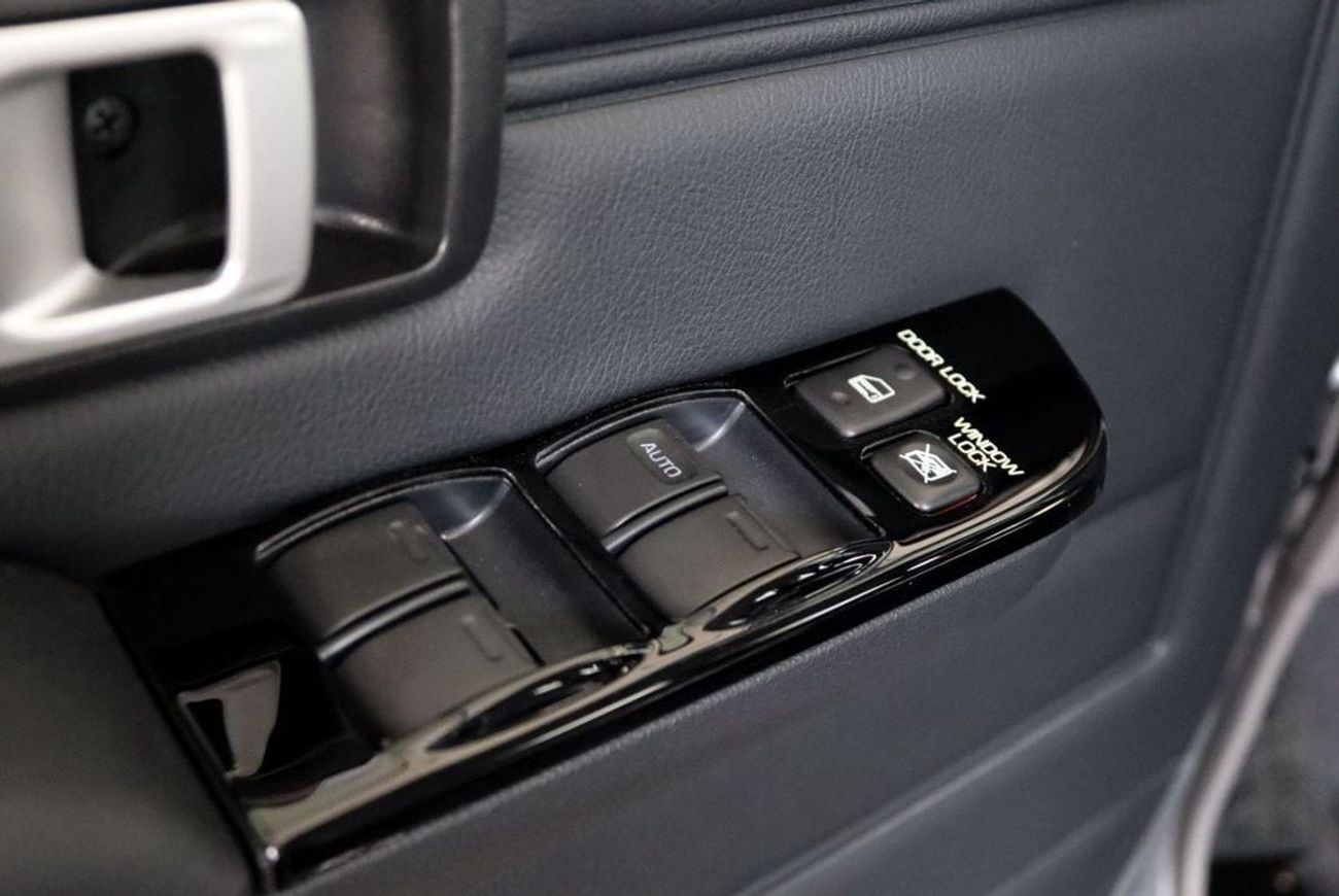 Toyota Land Cruiser 70 2025 TOYOTA LAND CRUISER GRJ 76 4.0 V6 AUTO - **التصدير فقط خارج الخليج**EXPORT ONLY** 40 ANNIVERSAR