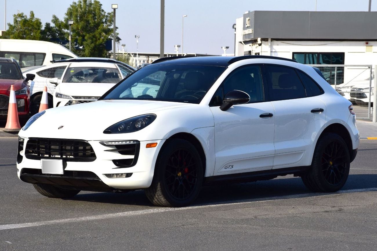 Porsche Macan Porsche Macan gts 3.0L 6 cylinder twin turbo