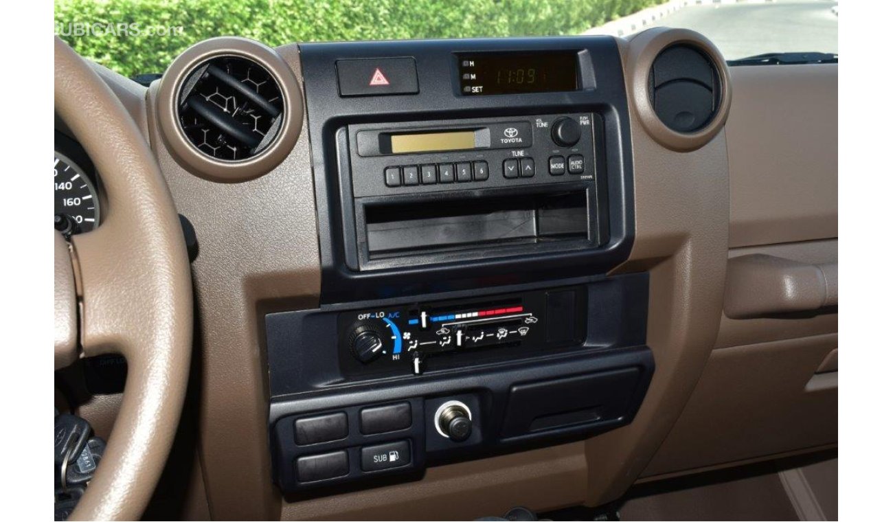 تويوتا لاند كروزر بيك آب 79 SINGLE  CAB V6 4.2L DIESEL 4WD MANUAL TRANSMISSION WITH REAR DIFF. LOCK