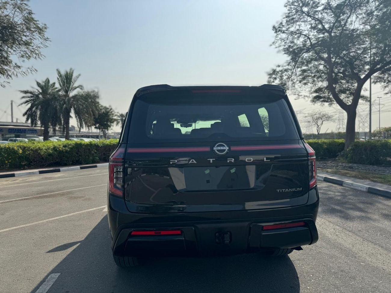 نيسان باترول LE TITANIUM