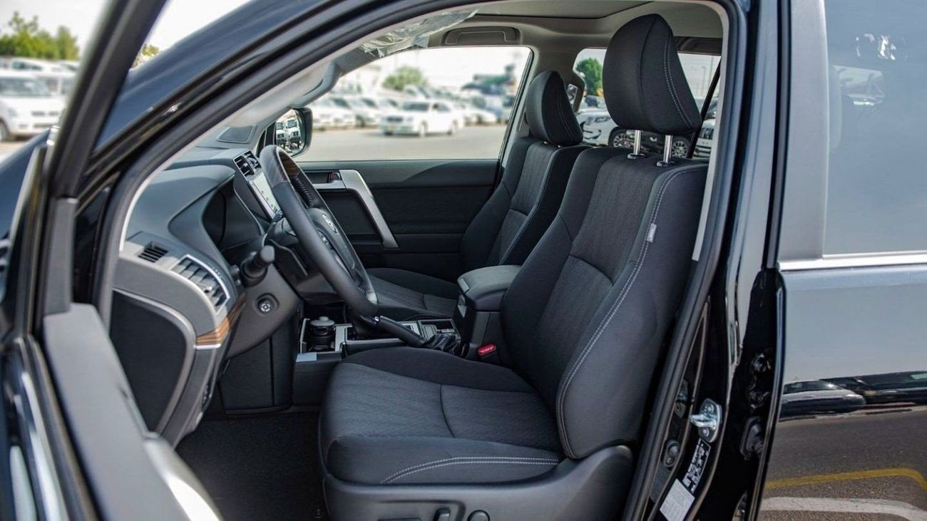 تويوتا برادو Toyota Prado VX 2.7L V4 Petrol model 2023