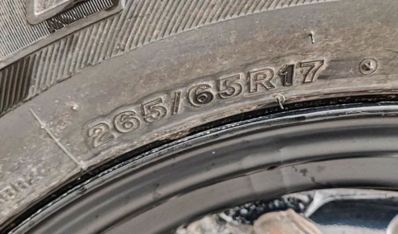 Toyota Hilux Toyota Hilux 2.4L MT Diesel 2024