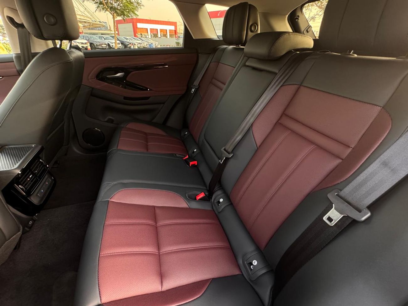 Land Rover Range Rover Evoque P200 R-Dynamic SE 2.0L