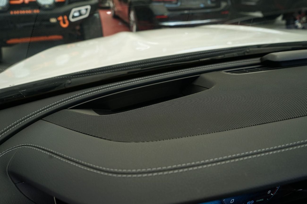 مرسيدس بنز E 350 Engine: 2.0L Turbocharged Inline-4 Engine (E350 AMG Dynamic spec commonly)