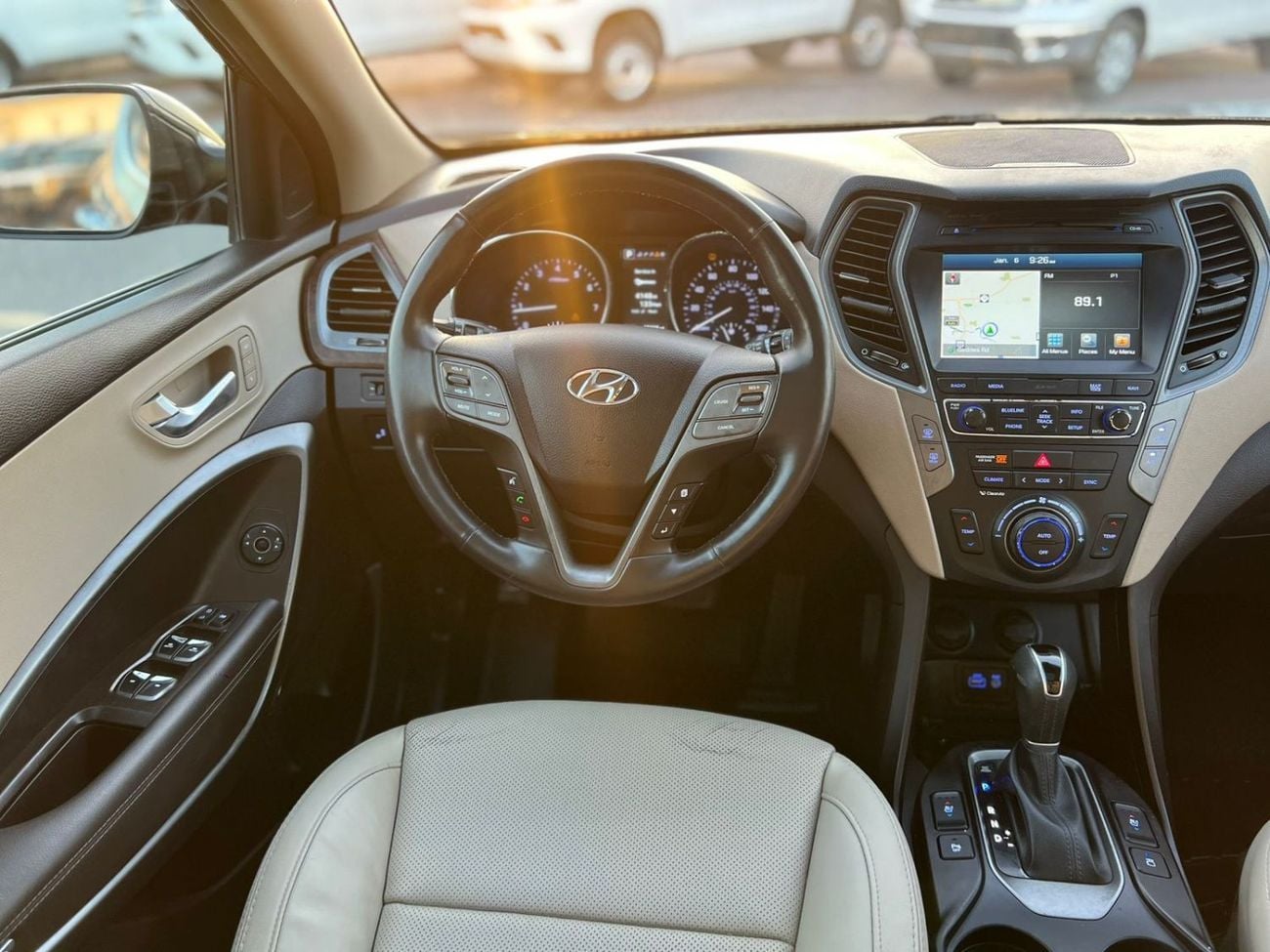 Hyundai Santa Fe SPORT (NON GCC) 2018 Hyundai Santafe Fe Full Options 2.0T V4 AWD 4x4 - Panoramic View - 360* 5 CAM -