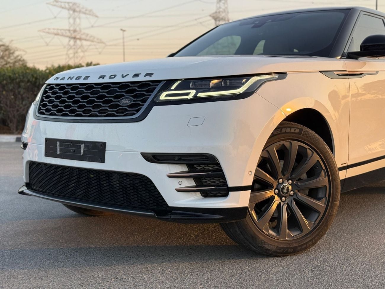 Land Rover Range Rover Velar P250 R-Dynamic SE 2.0L