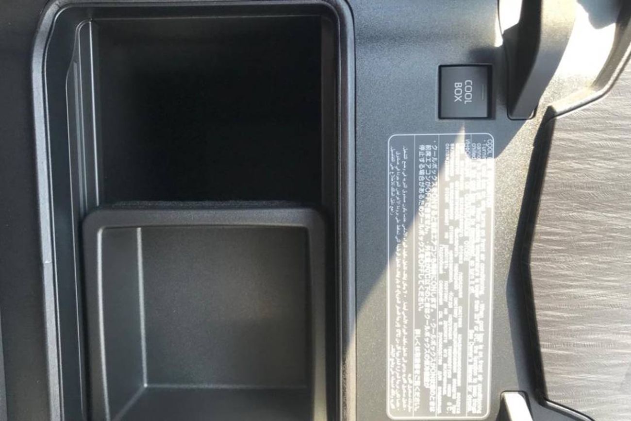 تويوتا لاند كروزر ZX 3.5L PET A/T Floor 23YM - 7 SEATERS - EURO - WHT_RED (EXPORT OFFER)