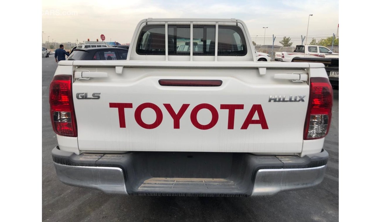 Toyota Hilux 2.7 petrol  automatic