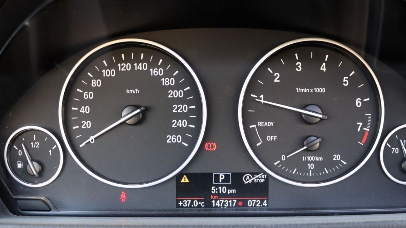 BMW 318i BMW - 318i - GCC -2018 - Accident-free - 1.5 TURBO- in excellent condition