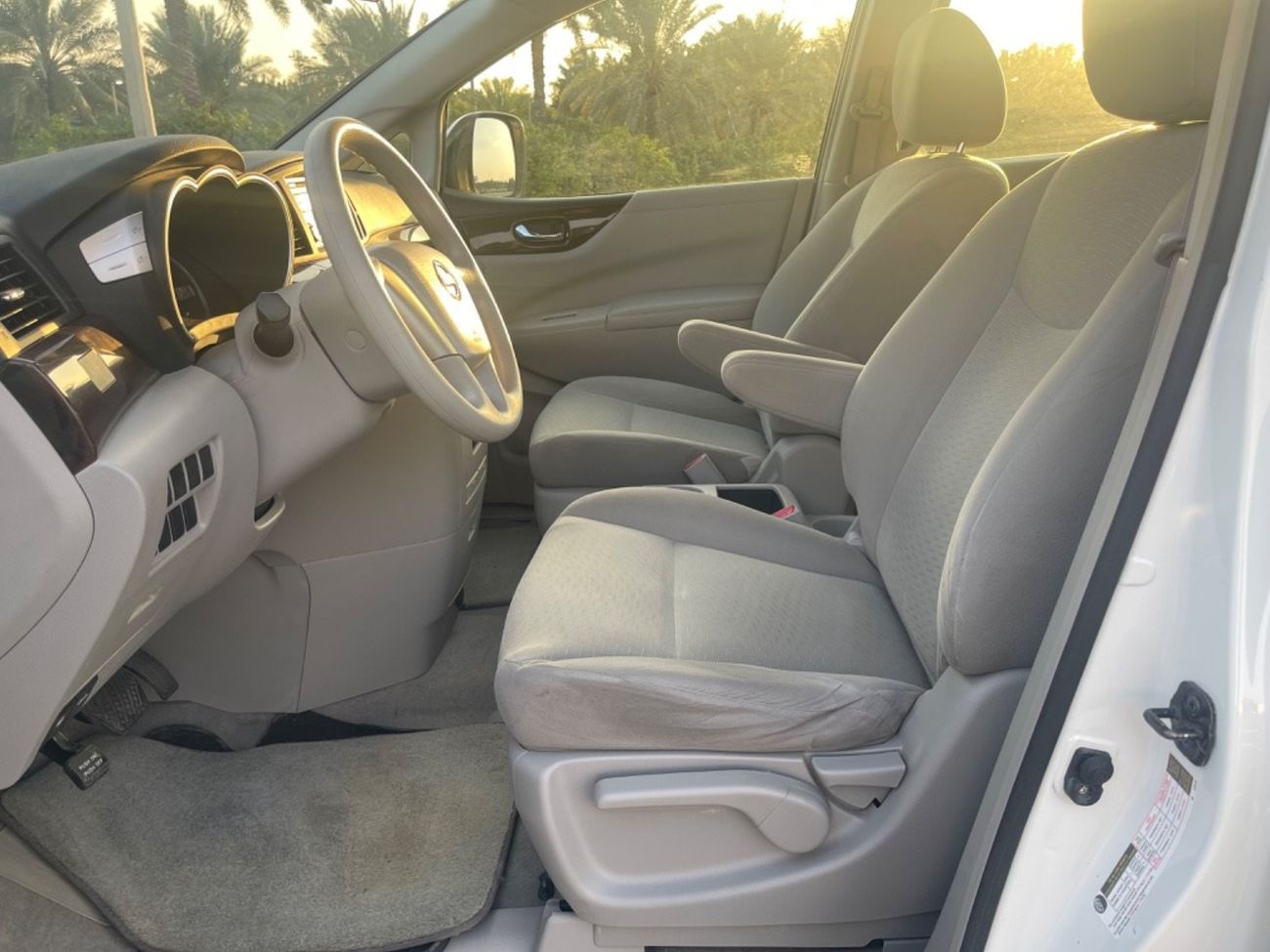 Nissan Quest NISSAN _ QUEST _Model 2013 - VERY GOOD CONDITION