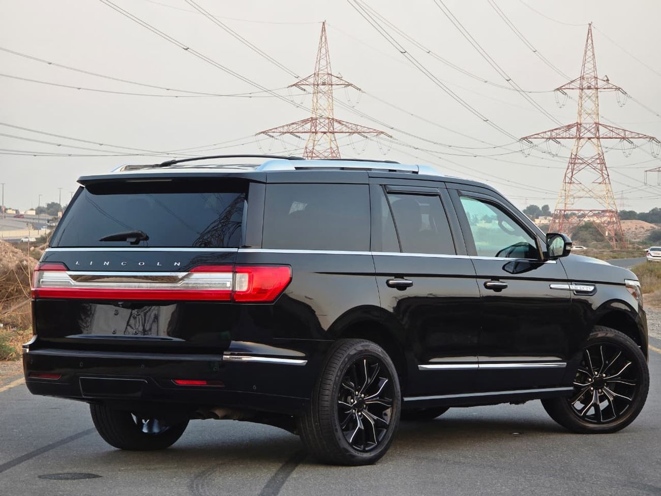 Lincoln Navigator Presidential 3.5L LINCOLN NAVIGATOR 2020 FULL OPITION // GOOD CONDITION INSIDE OUT SIDE