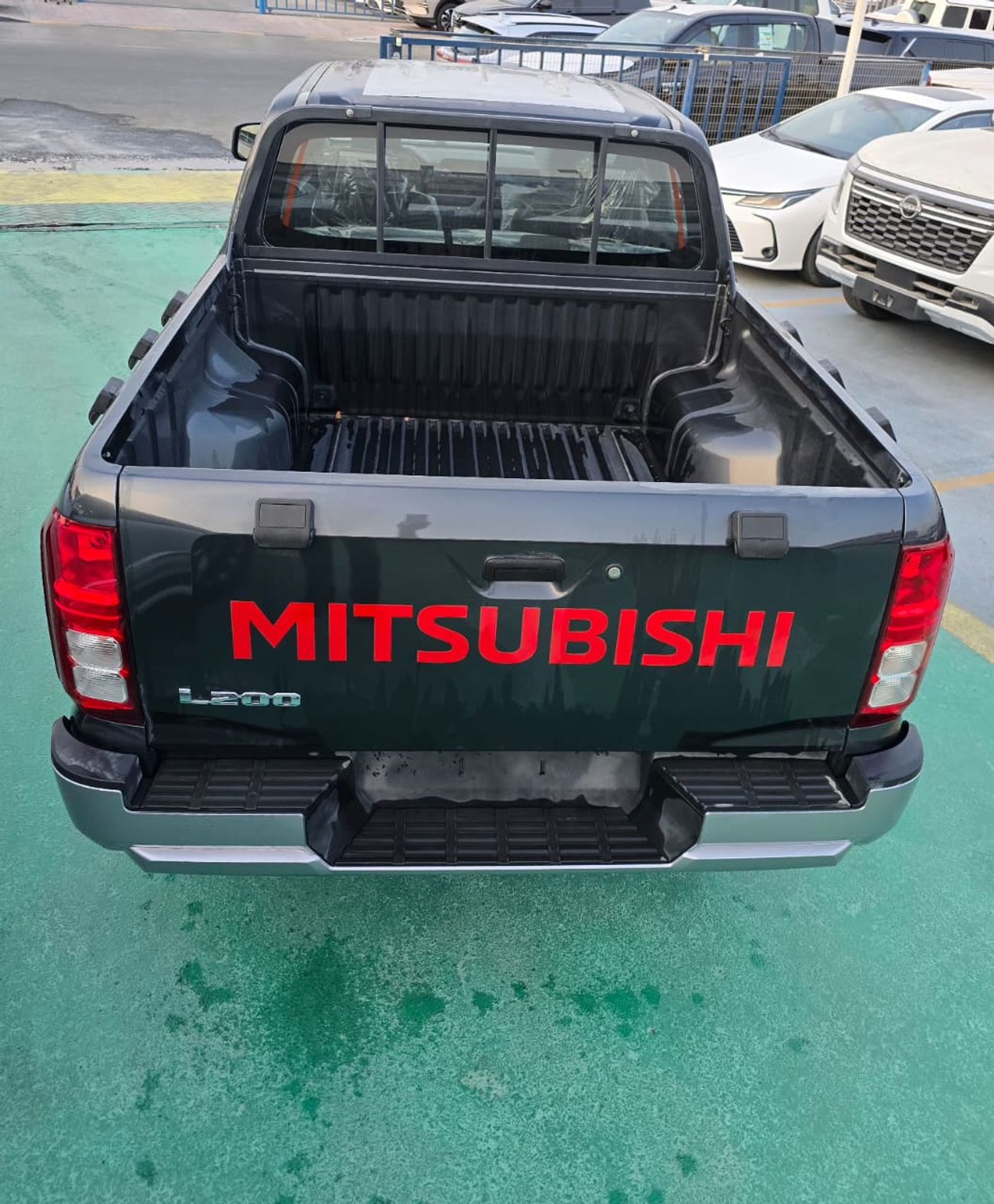 ميتسوبيشي L200 GLX 2.4L