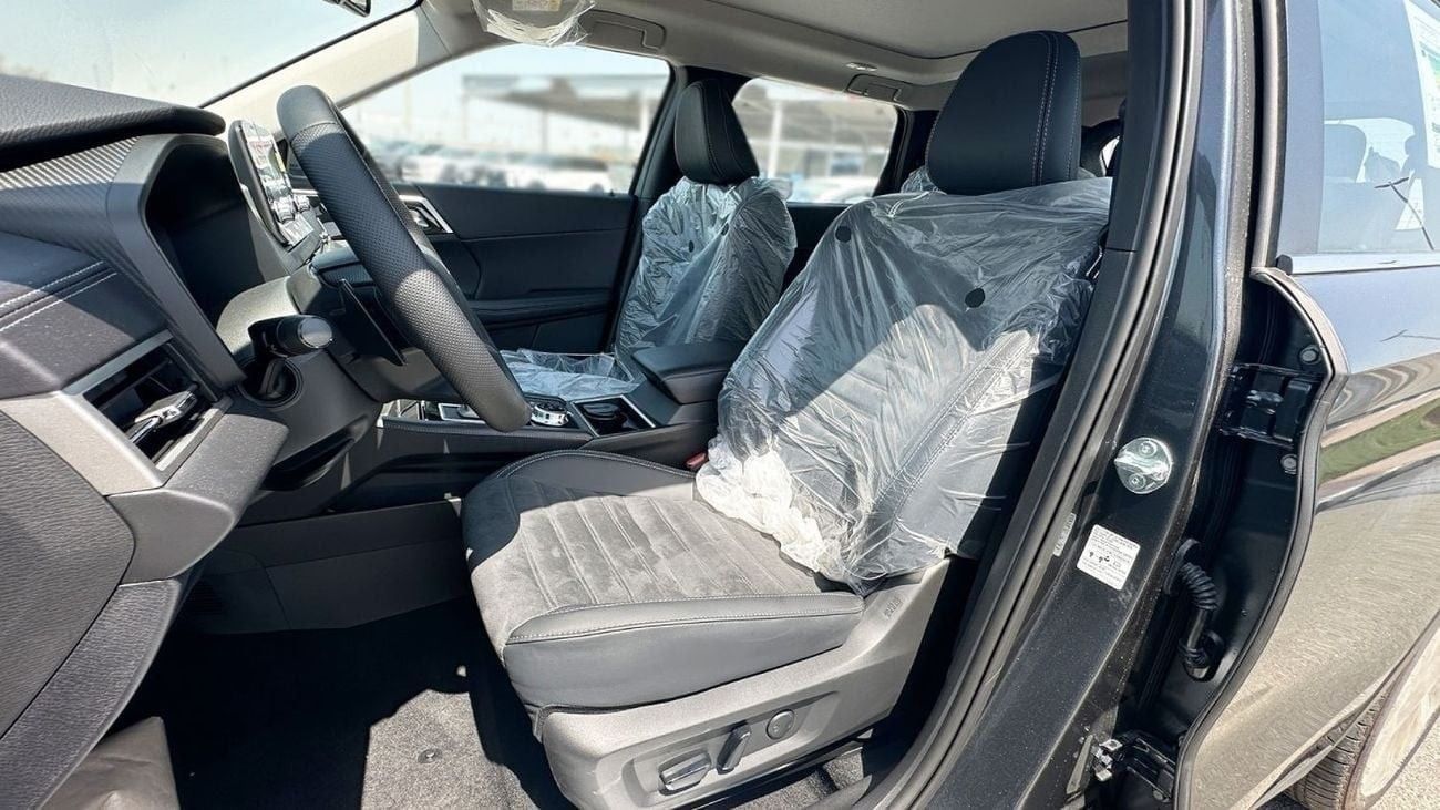 Mitsubishi Outlander 2.5L-4WD-MID-OPTION-7-SEATER-AT