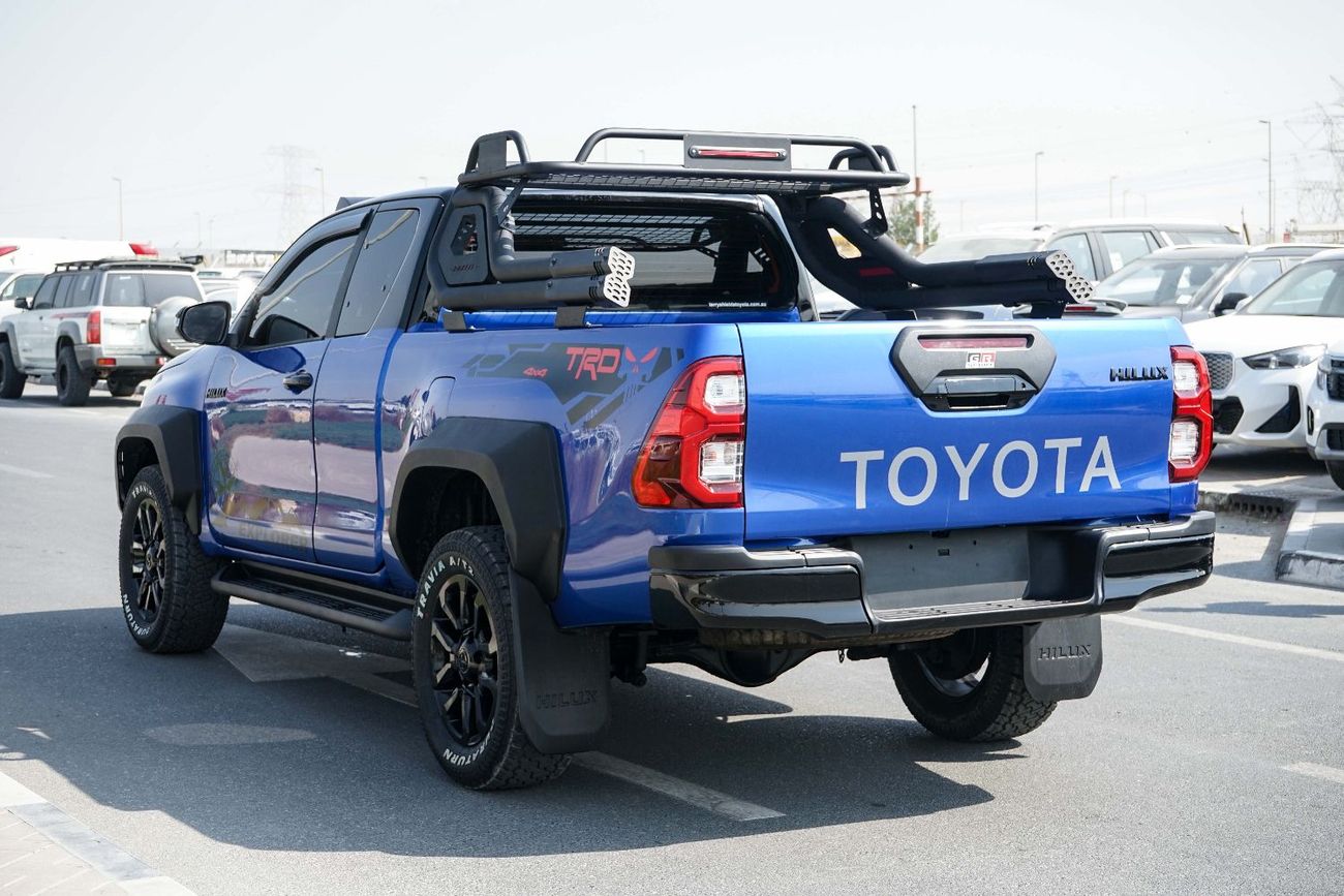 تويوتا هيلوكس The Toyota Hilux Smart Cab is a versatile pickup truck with a Two-wheel drive (4WD) system, a spacio