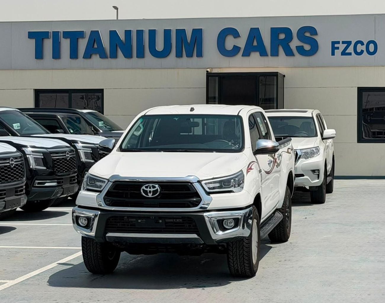 Toyota Hilux SR5 2.7L Petrol 4WD 2026 Export Price @ 132,500 AED