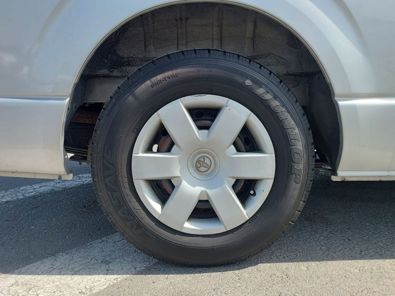 Toyota Hiace TOYOTA HIACE VAN RHD 2013 MODEL 3.0 L DIESEL AUTOMATIC(PM11956)