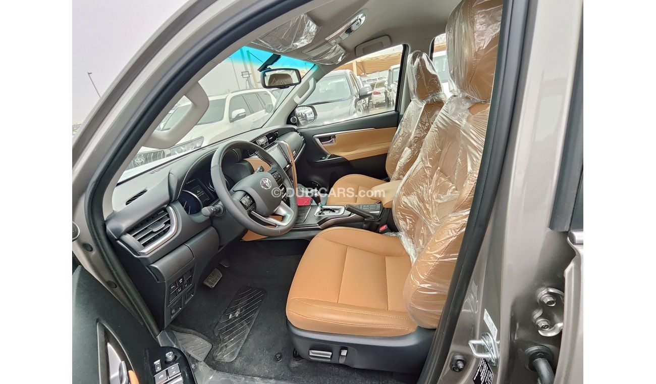 تويوتا فورتونر VXR V6 4.0L AT