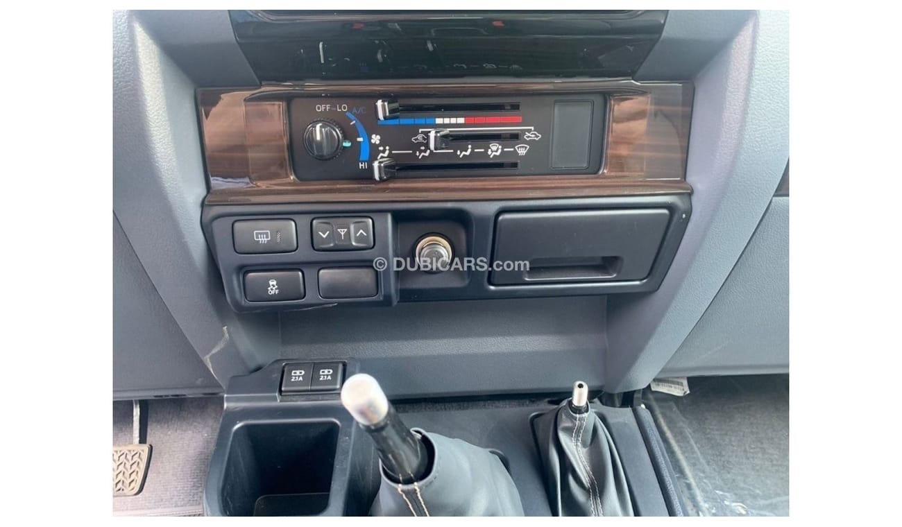 Toyota Land Cruiser 70 76 SERIES 4.0L V6 5 DOOR