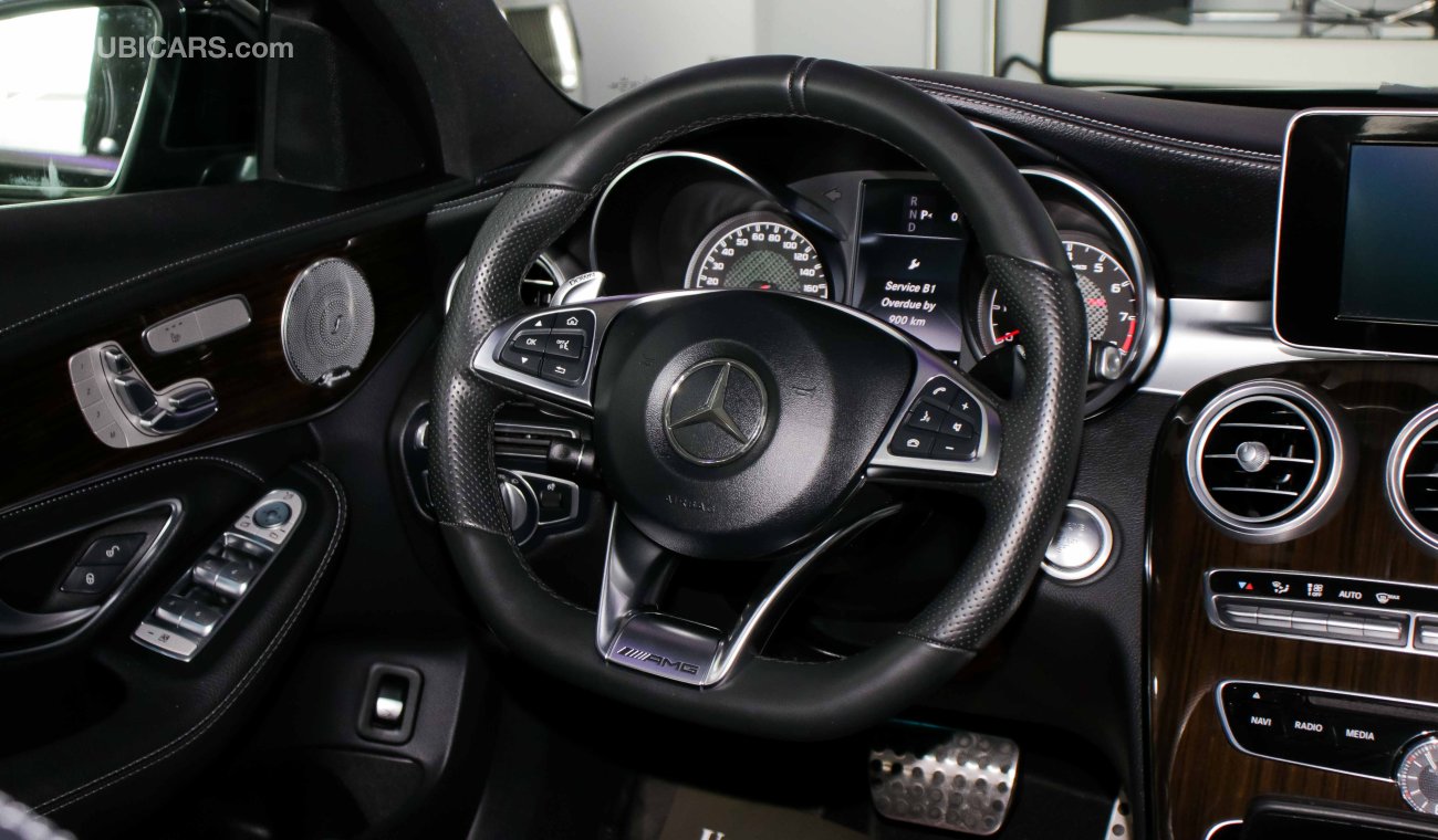 Mercedes-Benz C 63 AMG S / Twin Turbocharged / 4.0Liter - V8
