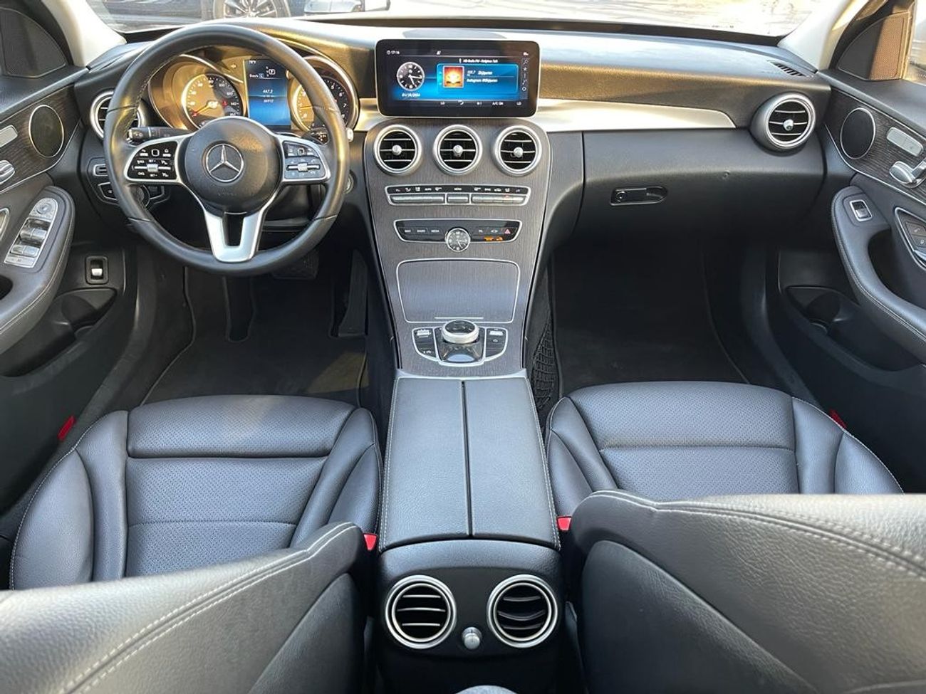 Mercedes-Benz C 300 Premium Mercedes C300 _USA_2020_Excellent Condition _Full option