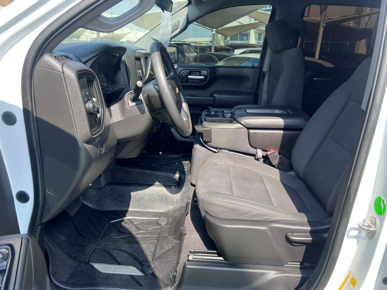 شيفروليه سيلفارادو Very clean car low mileage 4 cylinder turbo