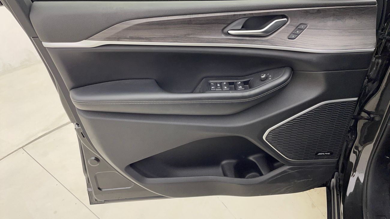 جيب جراند شيروكي LIMITED 3.6 | بدون دفعة مقدمة | اختبار القيادة في المنزل