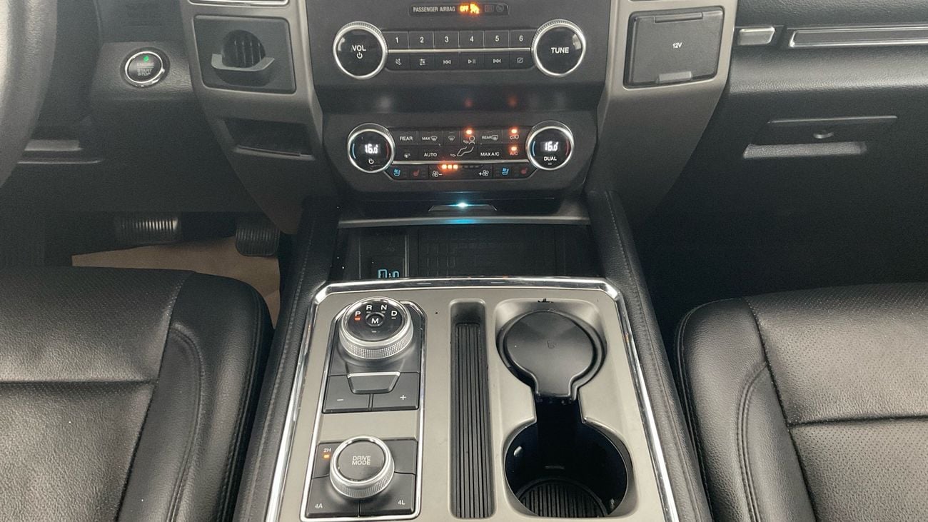 فورد إكسبيديشن 3.5 XLT AUTO NAV LTHR | شامل الضمان | 0 ﺪﻔﻋﺓ ﺃﻮﻟﻯ