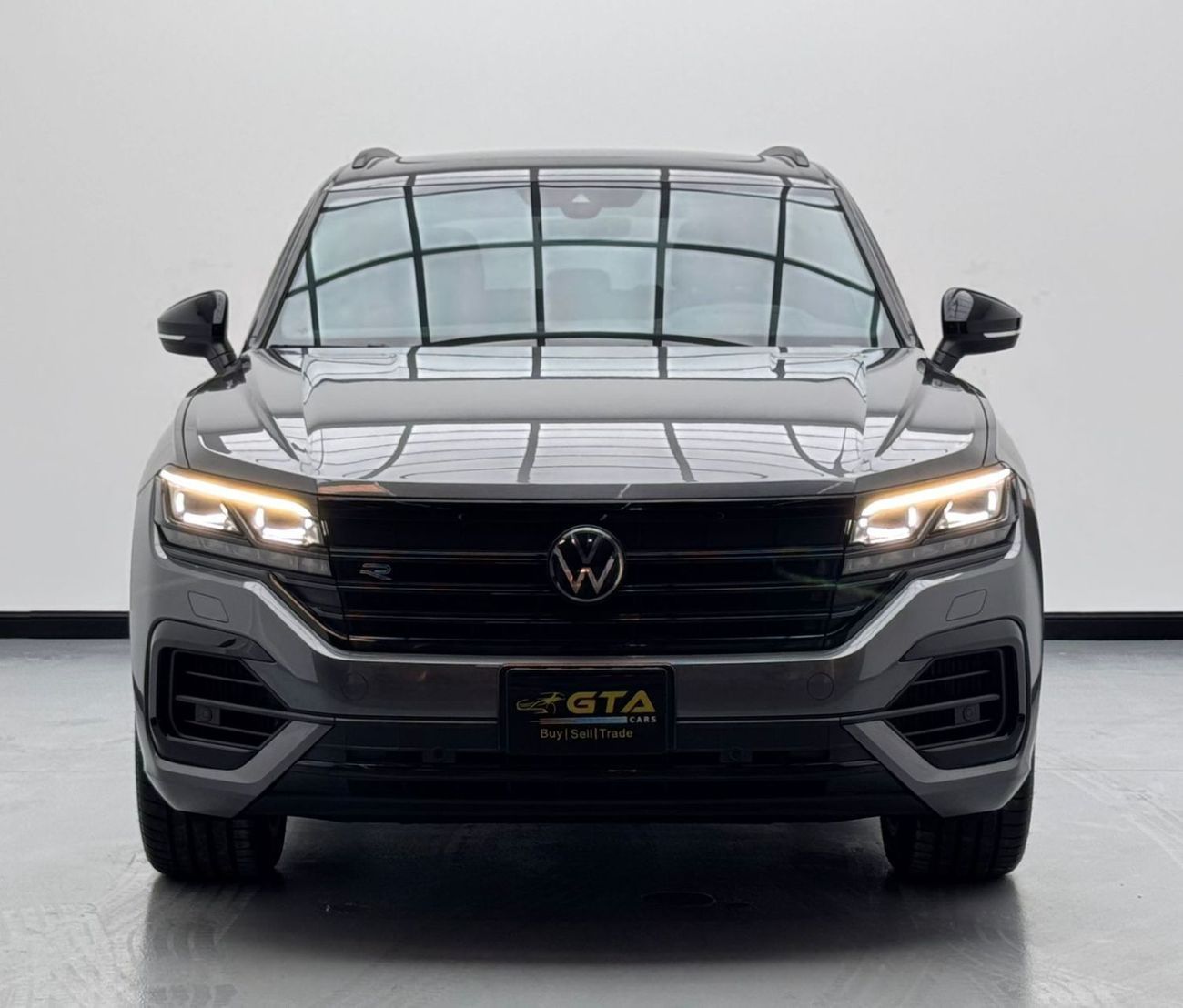 فولكس واجن طوارق R-Line 3.0L 4WD 2023 Volkswagen Touareg R-Line, 2026 Volkswagen Warranty, 2028 VW Service Pack, GCC